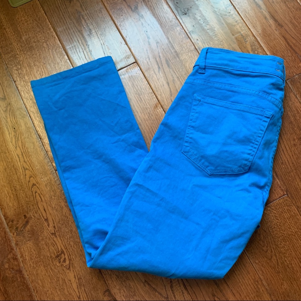 Baby Blue Cropped Jean